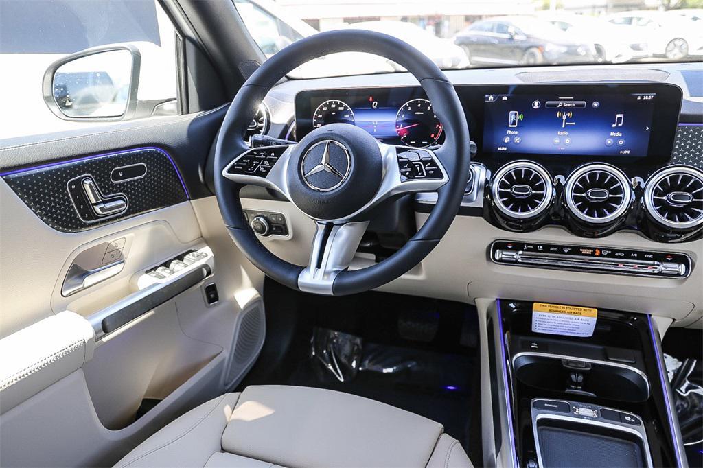 new 2024 Mercedes-Benz GLB 250 car, priced at $48,620