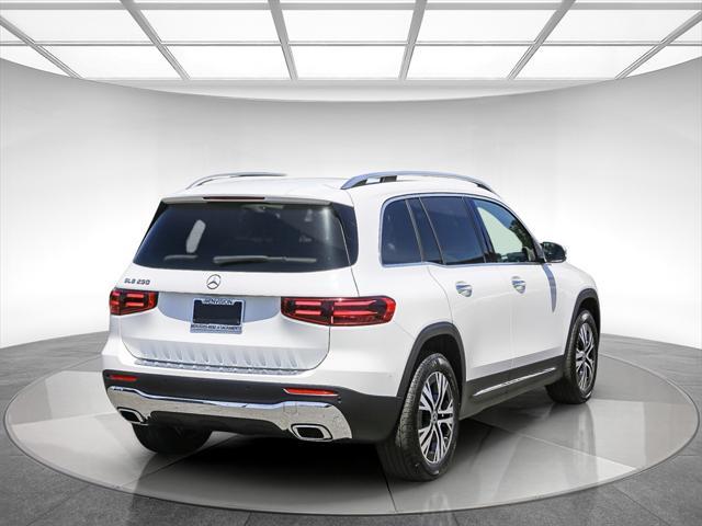 new 2024 Mercedes-Benz GLB 250 car, priced at $48,620