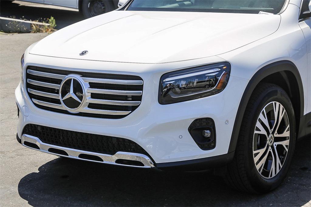 new 2024 Mercedes-Benz GLB 250 car, priced at $48,620