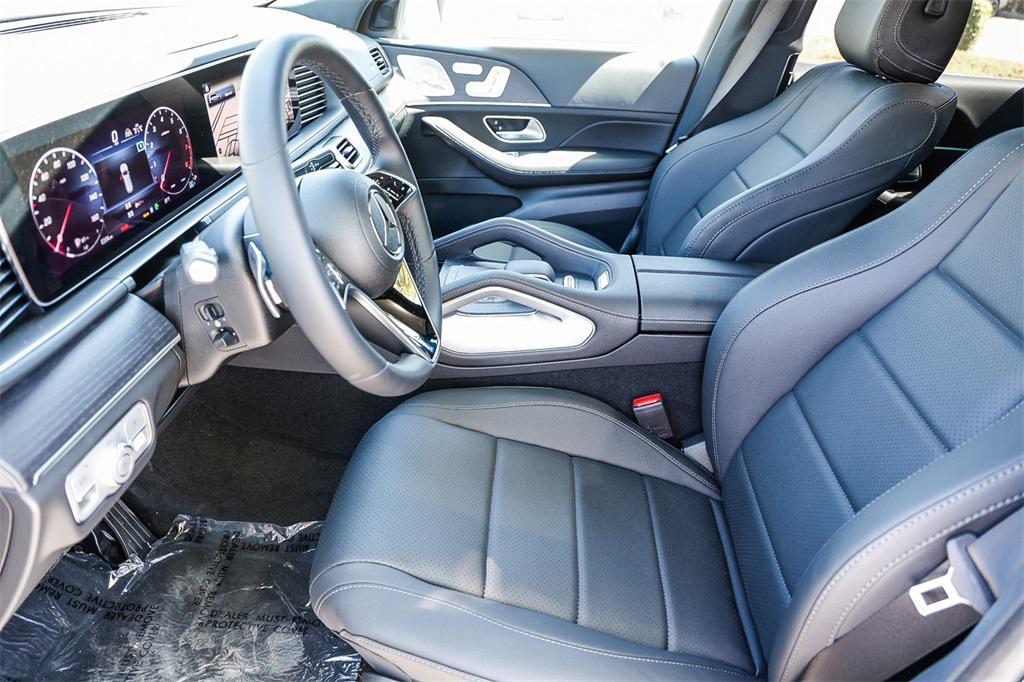 new 2024 Mercedes-Benz GLS 450 car