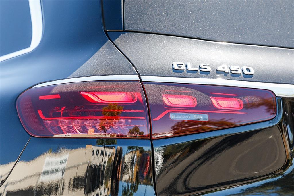 new 2024 Mercedes-Benz GLS 450 car
