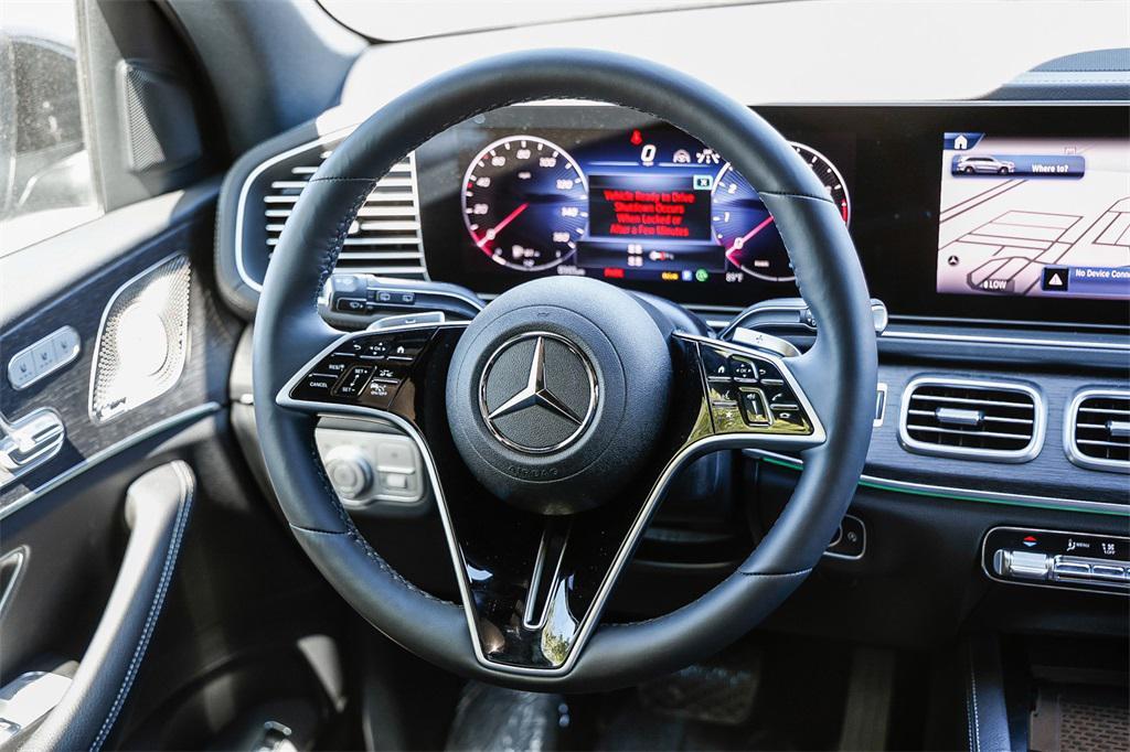new 2024 Mercedes-Benz GLS 450 car