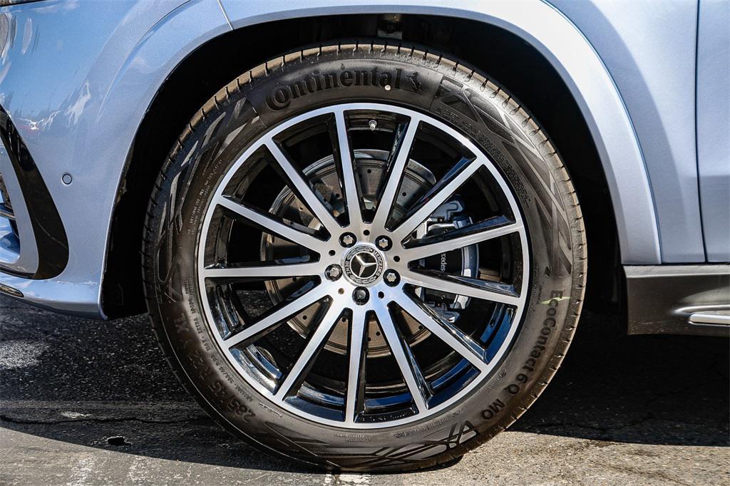 new 2026 Mercedes-Benz GLS 450 car, priced at $112,690