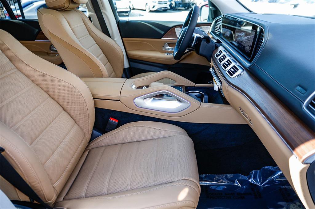 new 2026 Mercedes-Benz GLS 450 car, priced at $112,690