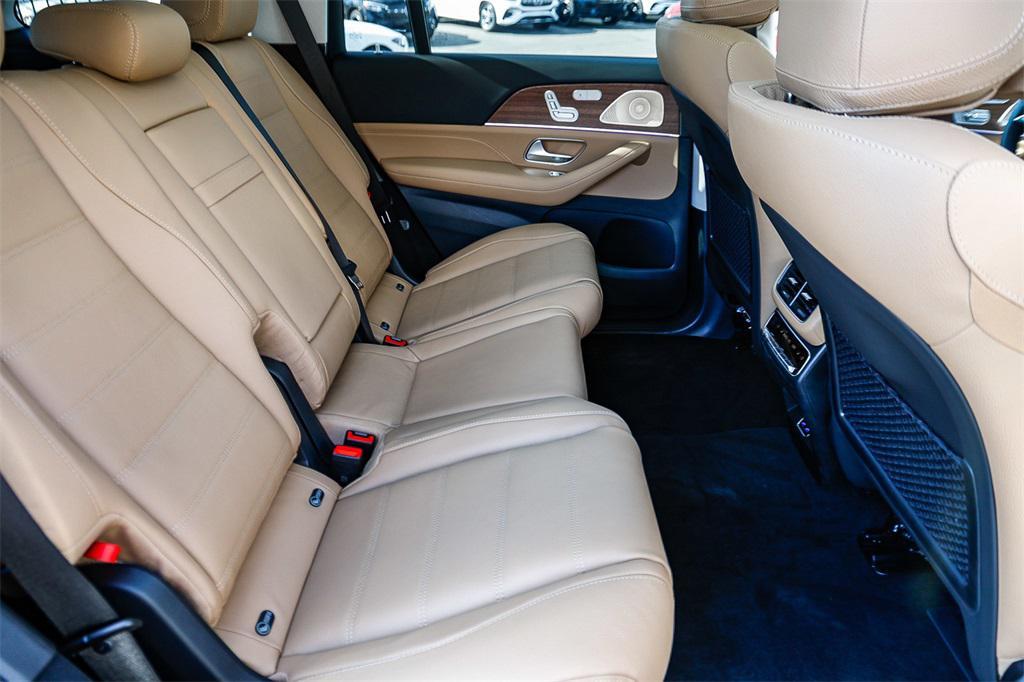 new 2026 Mercedes-Benz GLS 450 car, priced at $112,690