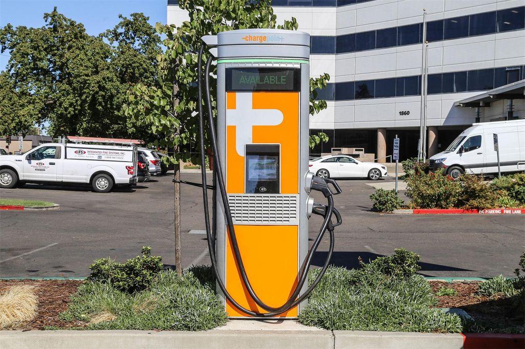 used 2023 Mercedes-Benz EQS 450 car, priced at $47,250