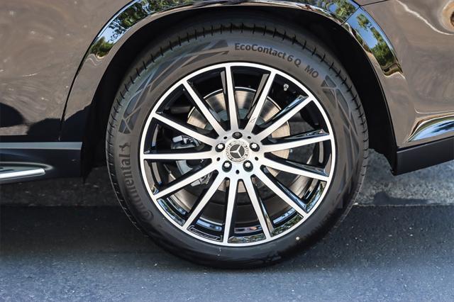 new 2025 Mercedes-Benz GLS 580 car, priced at $118,210