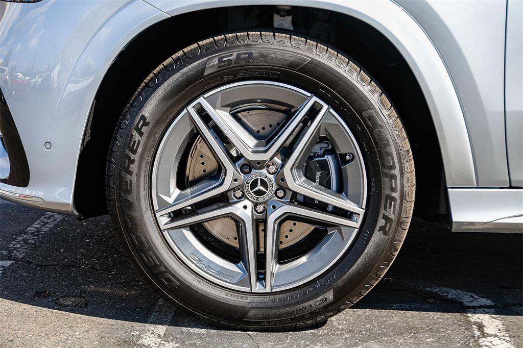 new 2026 Mercedes-Benz GLE 450 car, priced at $81,215
