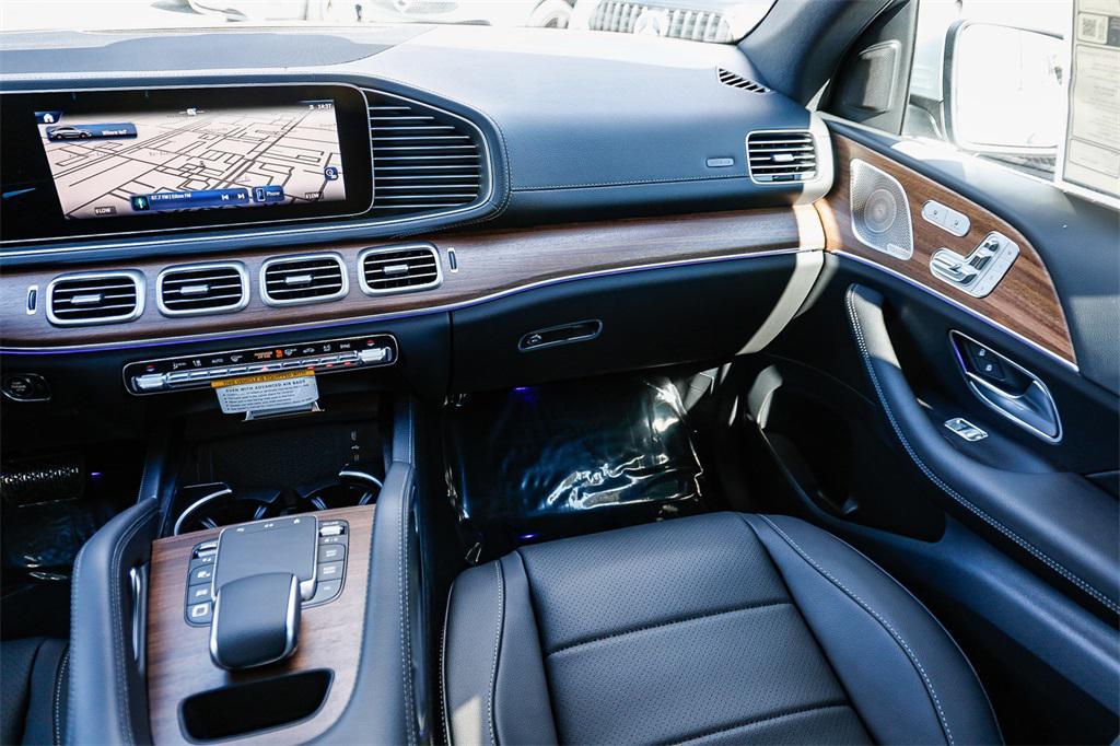 new 2026 Mercedes-Benz GLE 450 car, priced at $81,215