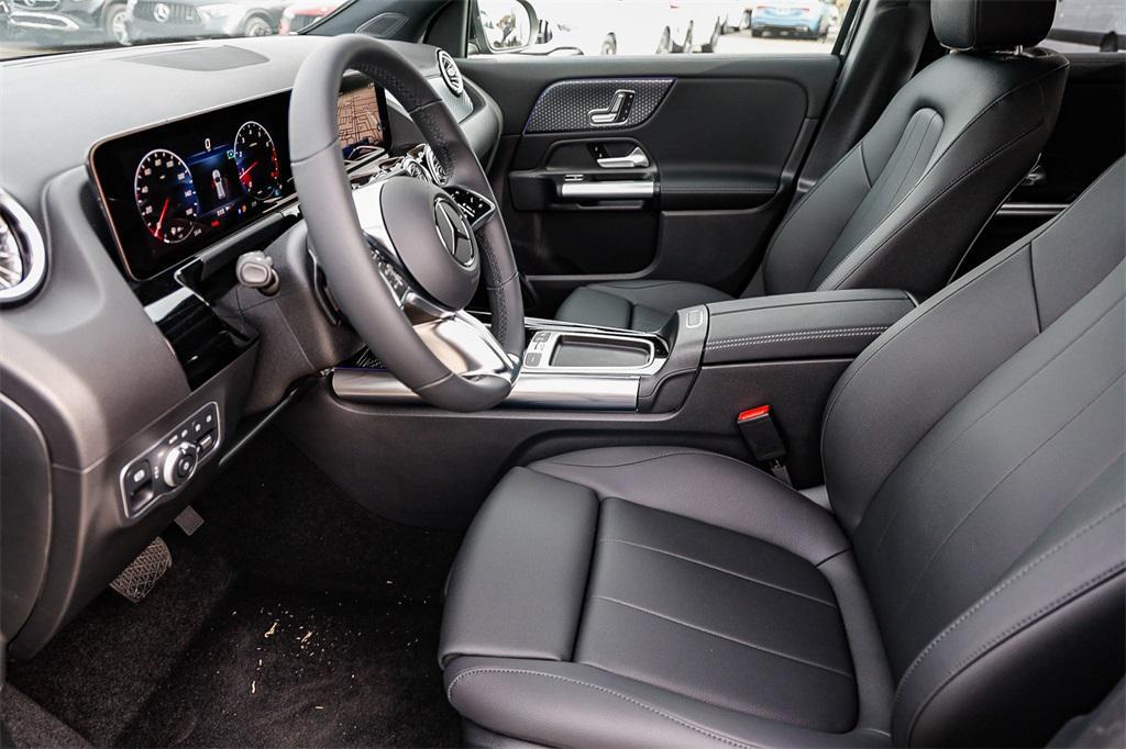 new 2025 Mercedes-Benz GLA 250 car, priced at $45,845