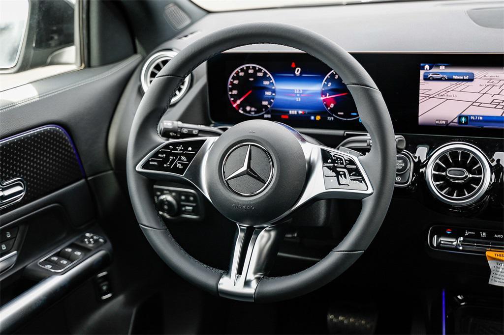 new 2025 Mercedes-Benz GLA 250 car, priced at $45,845