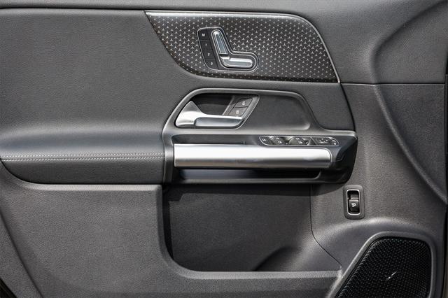 new 2025 Mercedes-Benz GLA 250 car, priced at $45,845