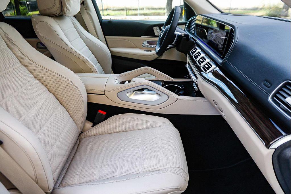 new 2025 Mercedes-Benz GLS 450 car, priced at $103,990