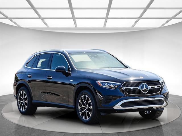 new 2025 Mercedes-Benz GLC 350e car, priced at $64,155