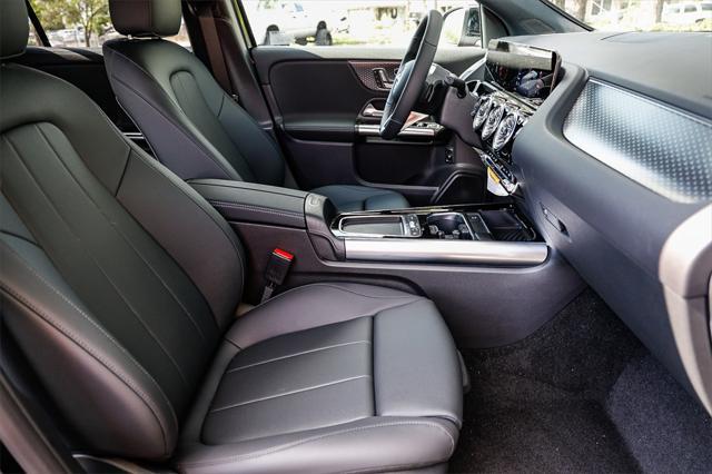 new 2025 Mercedes-Benz GLA 250 car, priced at $47,295