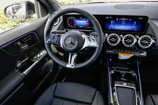new 2025 Mercedes-Benz GLA 250 car, priced at $47,295