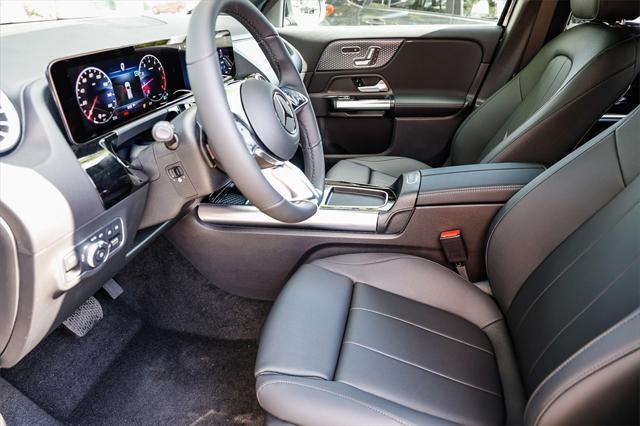 new 2025 Mercedes-Benz GLA 250 car, priced at $47,295