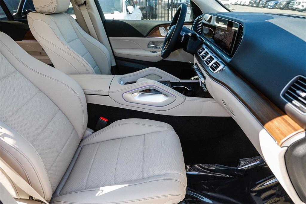 new 2025 Mercedes-Benz GLE 350 car, priced at $70,965