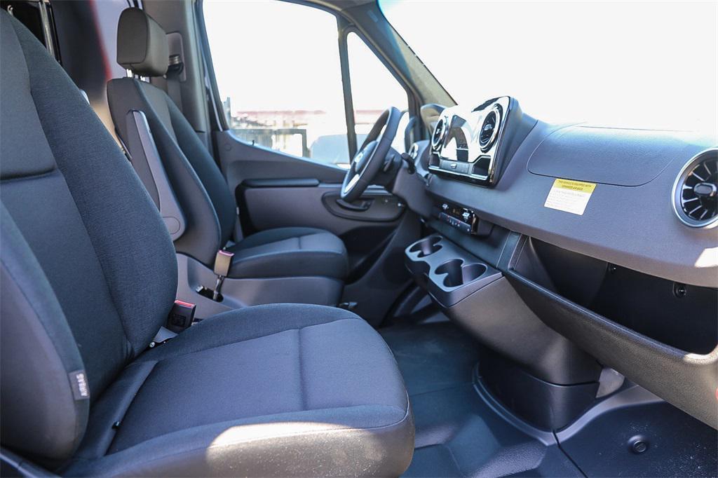 new 2024 Mercedes-Benz Sprinter 2500 car, priced at $71,493