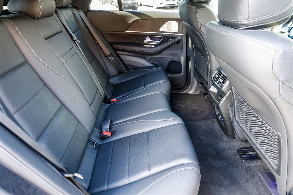 new 2026 Mercedes-Benz GLE 450 car, priced at $84,265