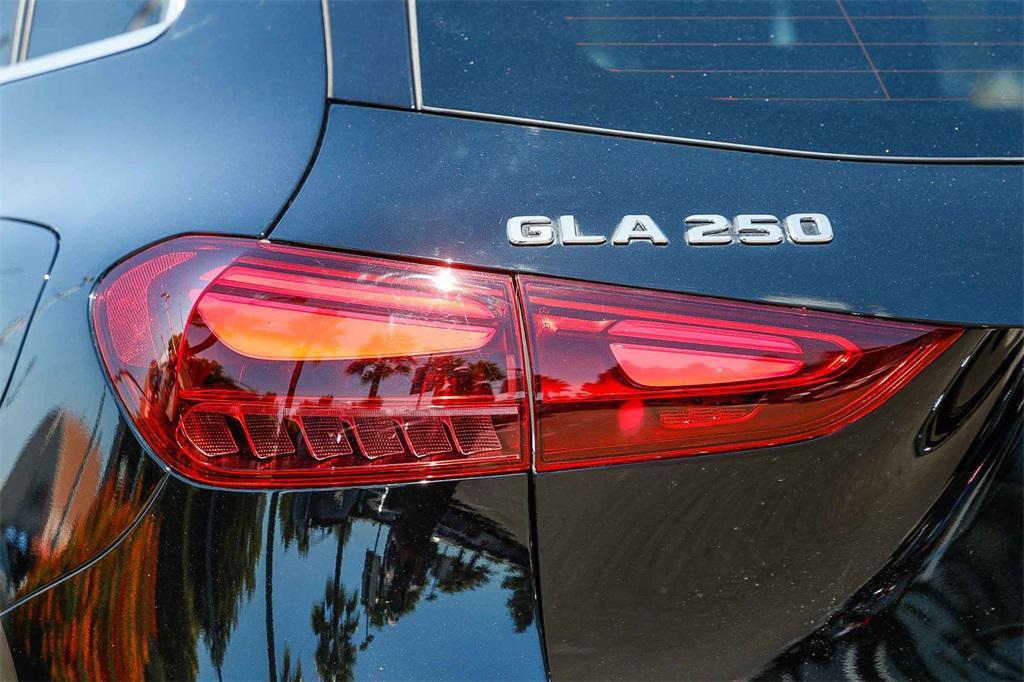 used 2025 Mercedes-Benz GLA 250 car, priced at $32,300