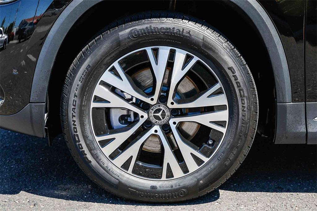 used 2025 Mercedes-Benz GLA 250 car, priced at $32,300