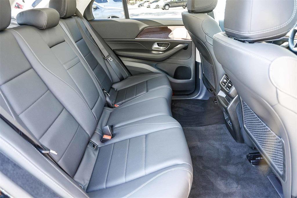 new 2026 Mercedes-Benz GLE 450 car, priced at $78,225