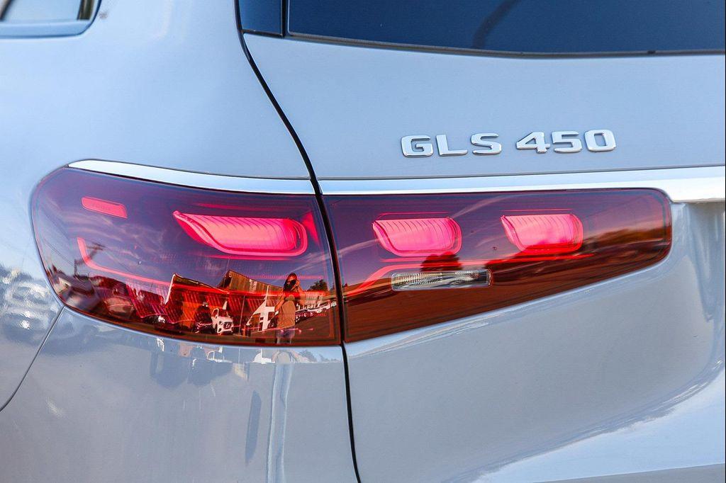 new 2026 Mercedes-Benz GLS 450 car, priced at $103,195