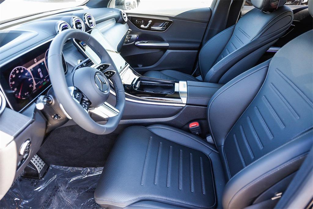 new 2025 Mercedes-Benz GLC 350e car, priced at $72,125
