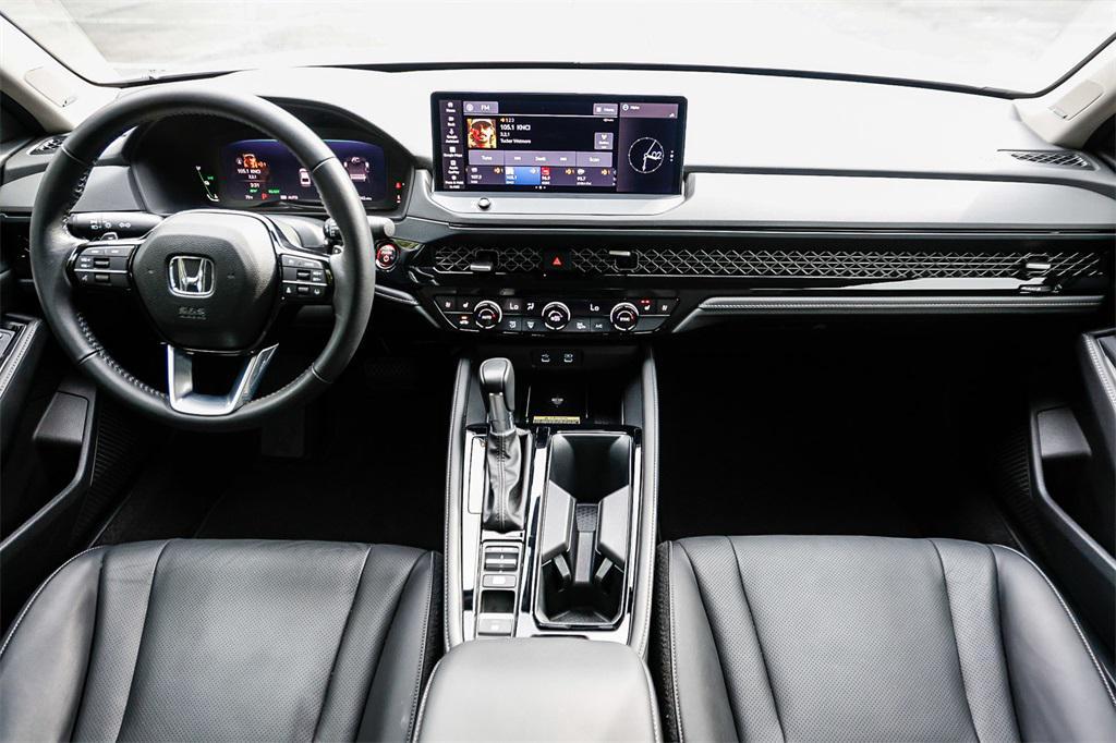 new 2026 Mercedes-Benz EQS 400 car, priced at $99,805