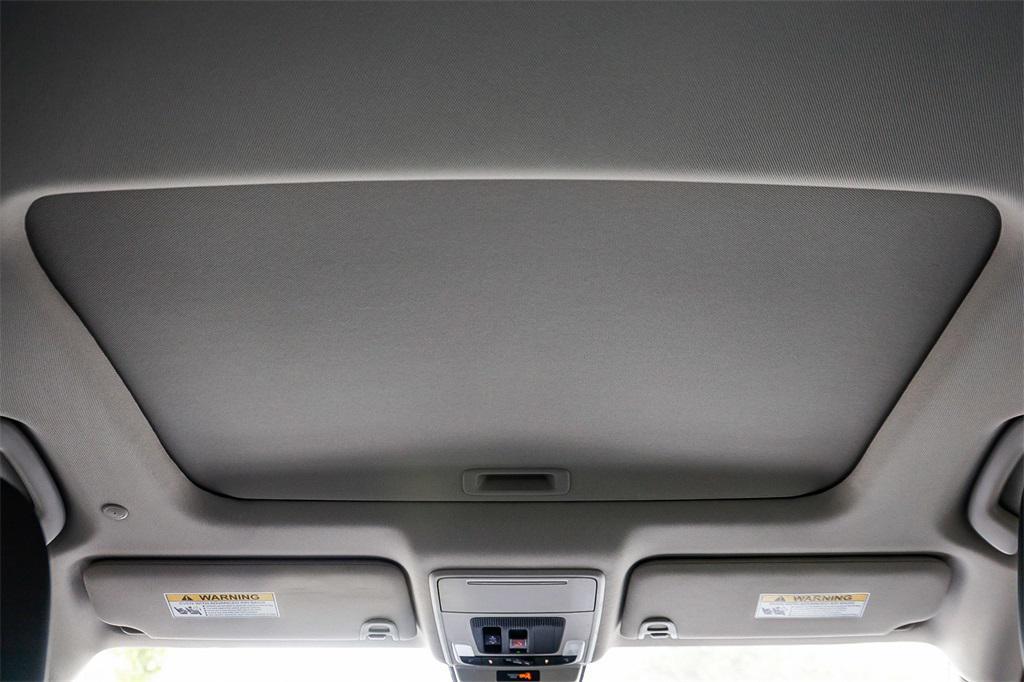 new 2026 Mercedes-Benz EQS 400 car, priced at $99,805