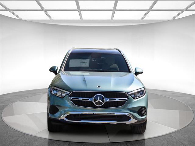 new 2025 Mercedes-Benz GLC 300 car, priced at $54,425