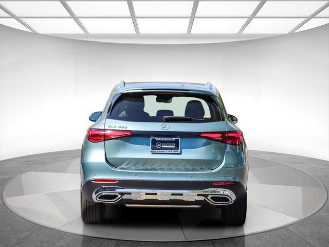 new 2025 Mercedes-Benz GLC 300 car, priced at $54,425