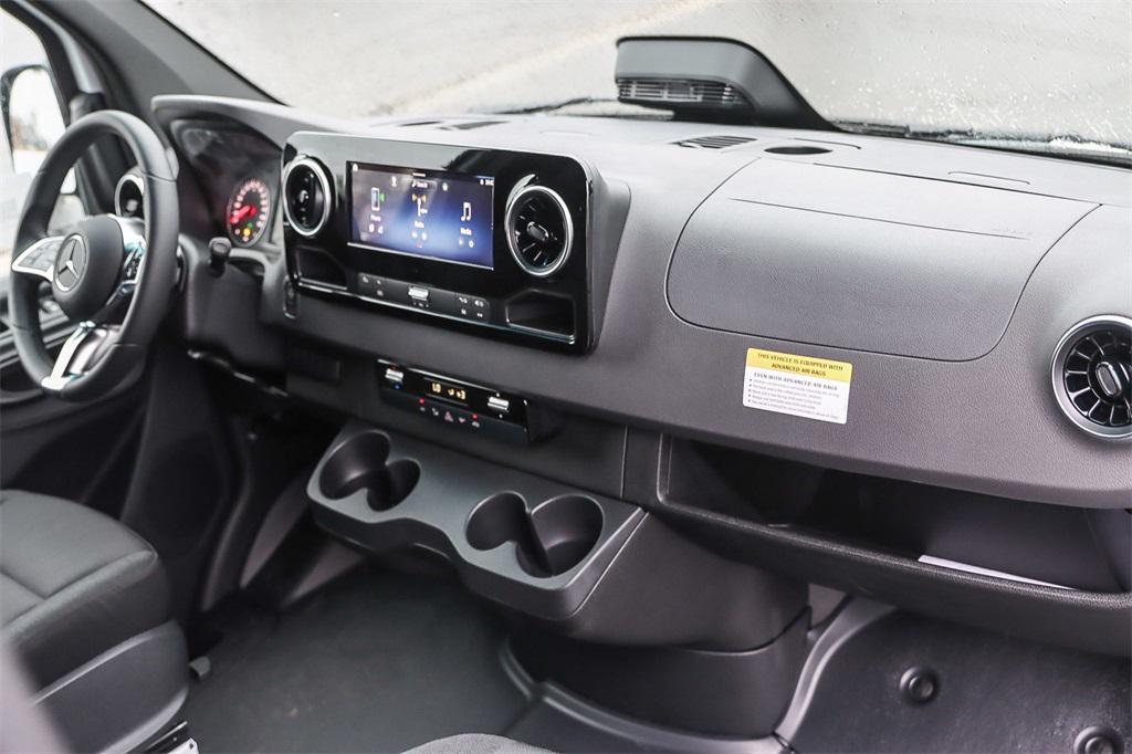 new 2025 Mercedes-Benz Sprinter 2500 car