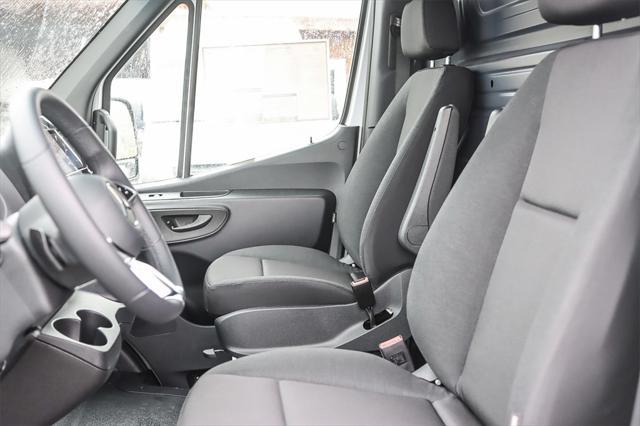 new 2025 Mercedes-Benz Sprinter 2500 car