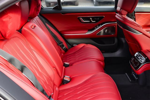 new 2025 Mercedes-Benz AMG S 63 E car, priced at $215,150