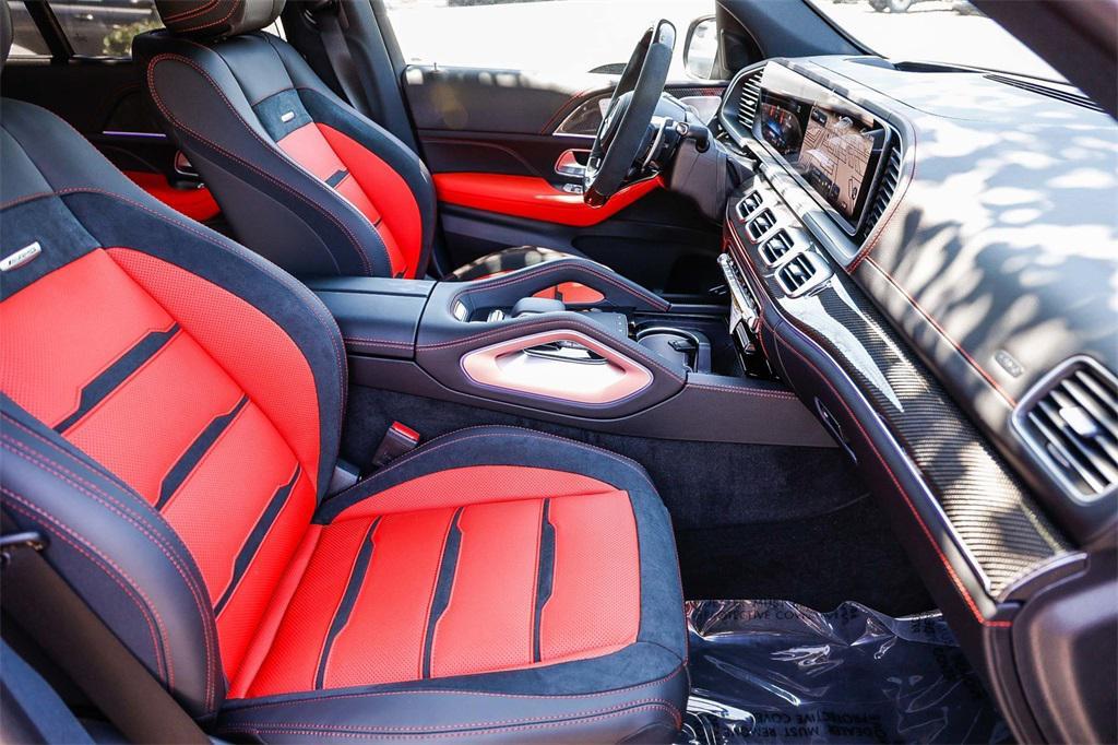 new 2025 Mercedes-Benz AMG GLE 53 car, priced at $109,735