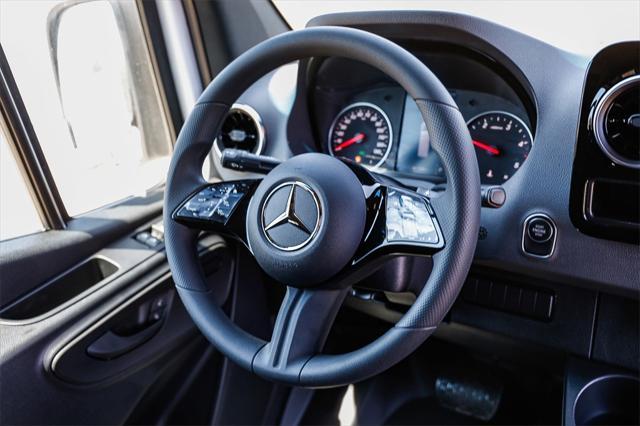 new 2025 Mercedes-Benz Sprinter 2500 car