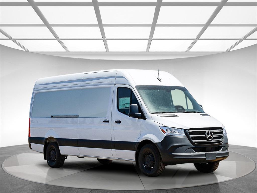 new 2025 Mercedes-Benz Sprinter 2500 car
