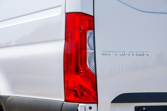 new 2025 Mercedes-Benz Sprinter 2500 car