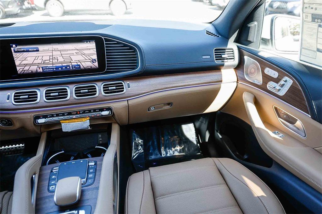 new 2026 Mercedes-Benz GLS 580 car, priced at $121,200