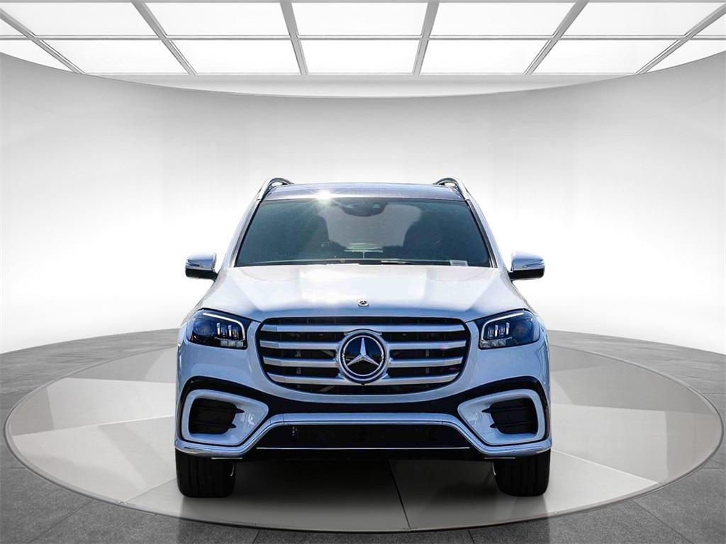 new 2026 Mercedes-Benz GLS 580 car, priced at $121,200