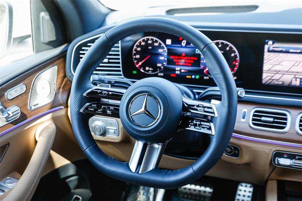 new 2026 Mercedes-Benz GLS 580 car, priced at $121,200