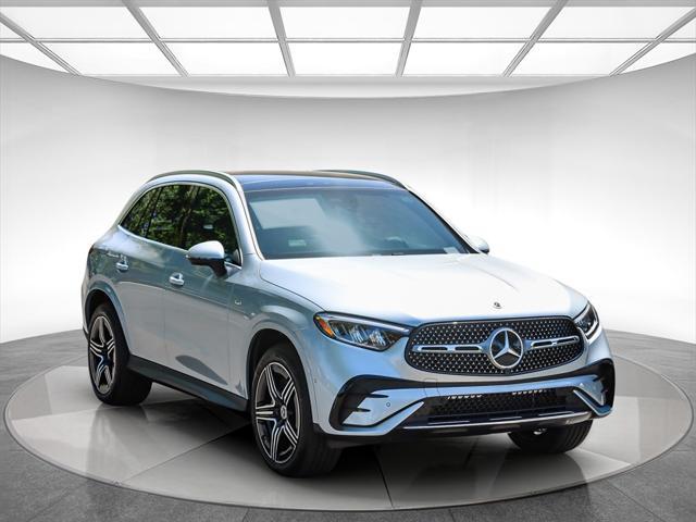 new 2025 Mercedes-Benz GLC 350e car, priced at $68,355
