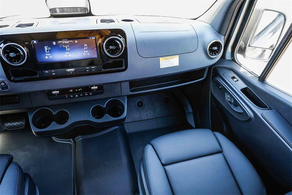 new 2025 Mercedes-Benz Sprinter 2500 car, priced at $70,689