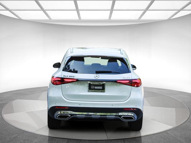 new 2025 Mercedes-Benz GLC 300 car, priced at $58,265