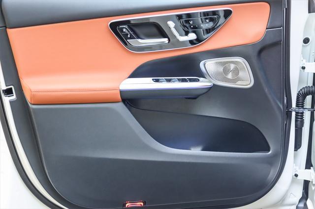 new 2025 Mercedes-Benz GLC 300 car, priced at $58,265