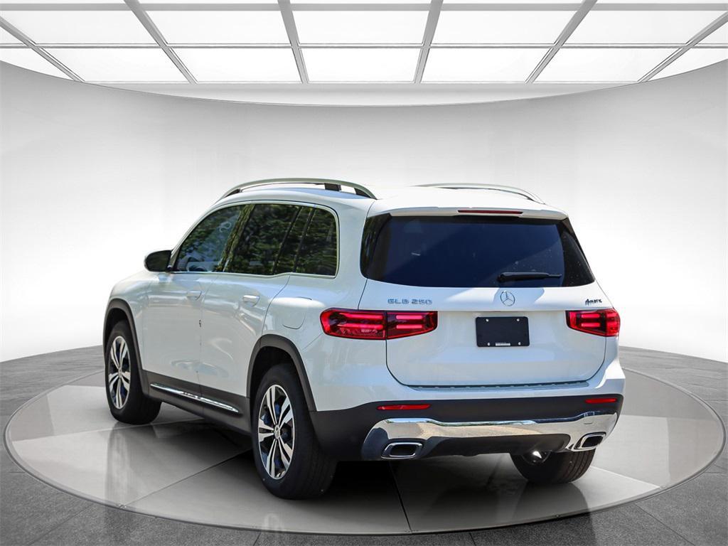 new 2025 Mercedes-Benz GLB 250 car, priced at $46,550