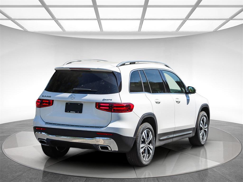 new 2025 Mercedes-Benz GLB 250 car, priced at $46,550