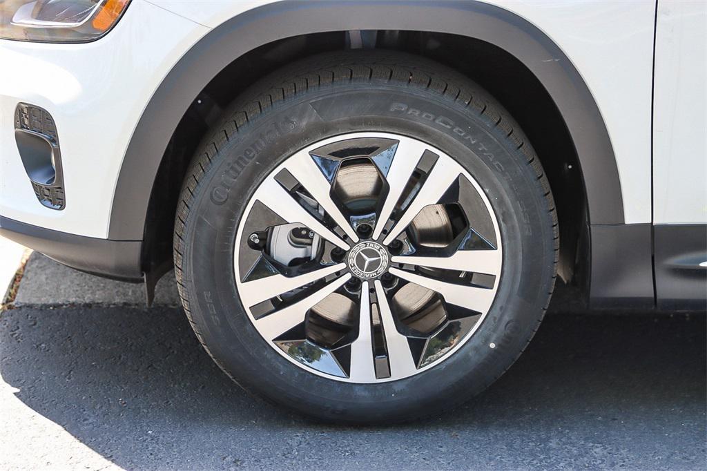 new 2025 Mercedes-Benz GLB 250 car, priced at $46,550